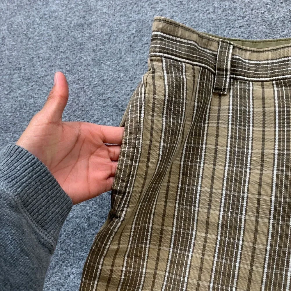 Vintage The North‎ Face Shorts Mens 31 Moss Green Plaid Cotton Twill Chino